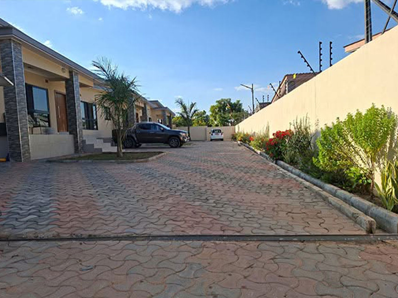 FOR RENT: IBEX HILL