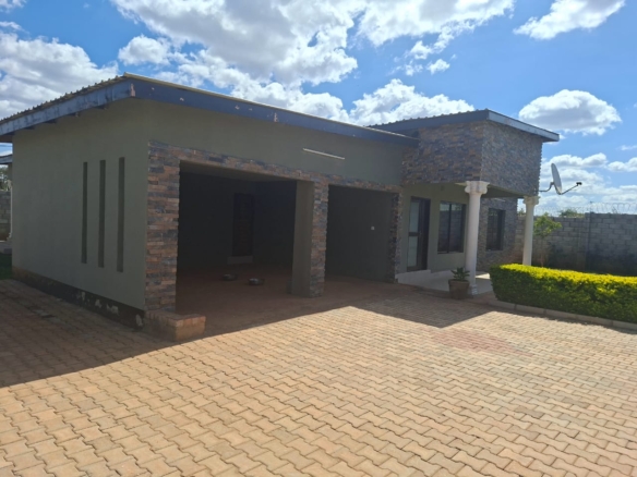 FOR SALE: MUNGULE