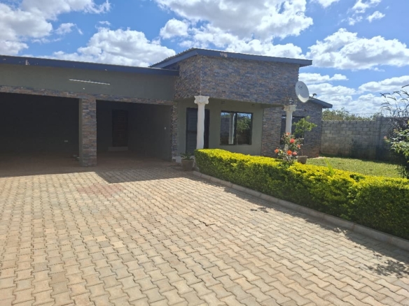 FOR SALE: MUNGULE