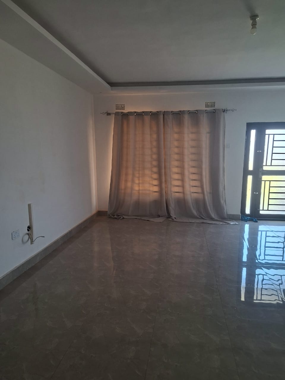 FOR SALE: MUNGULE