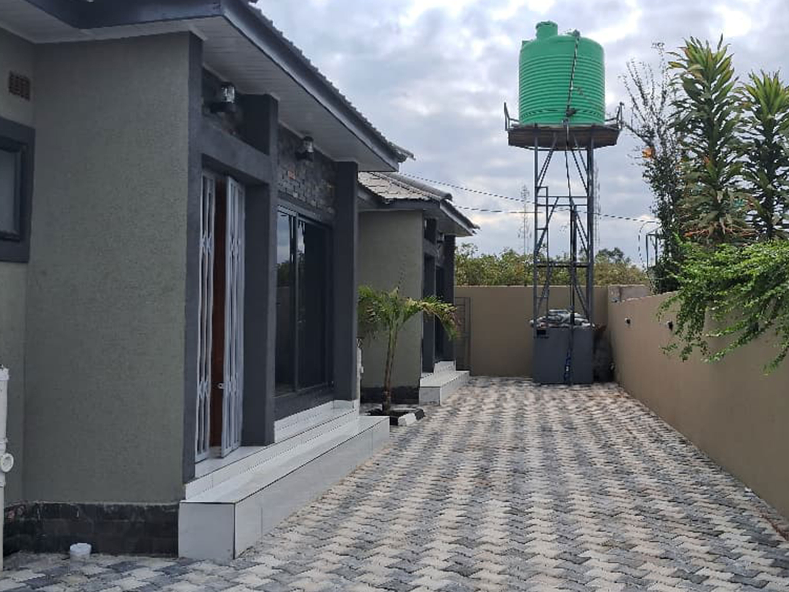 FOR RENT: NGWERERE