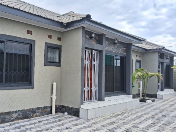 FOR RENT: NGWERERE