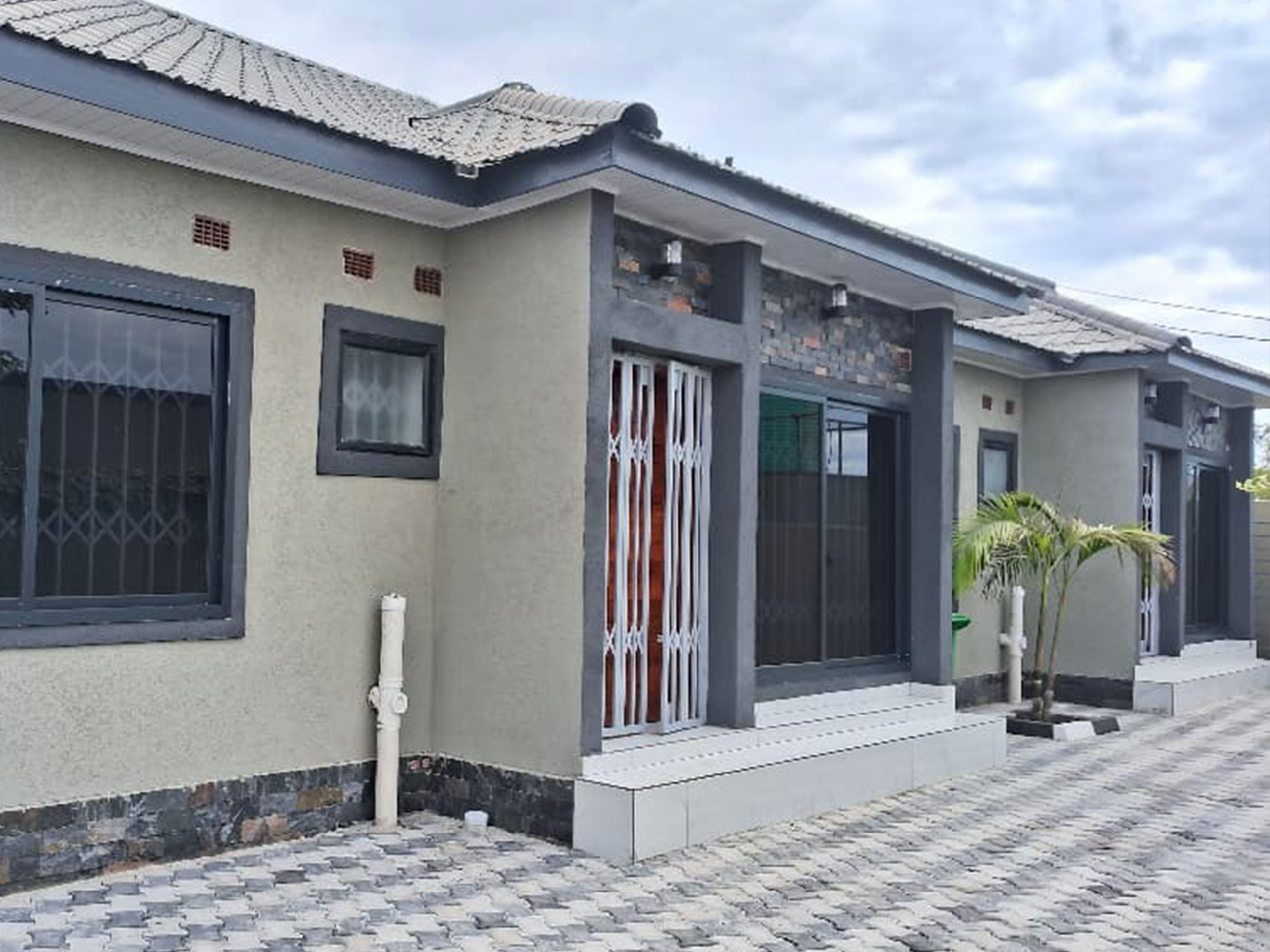 FOR RENT: NGWERERE