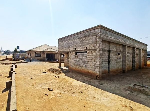 FOR SALE: MEANWOOD CHAMBA VALLEY
