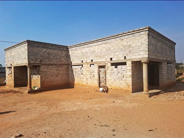 FOR SALE: MEANWOOD CHAMBA VALLEY