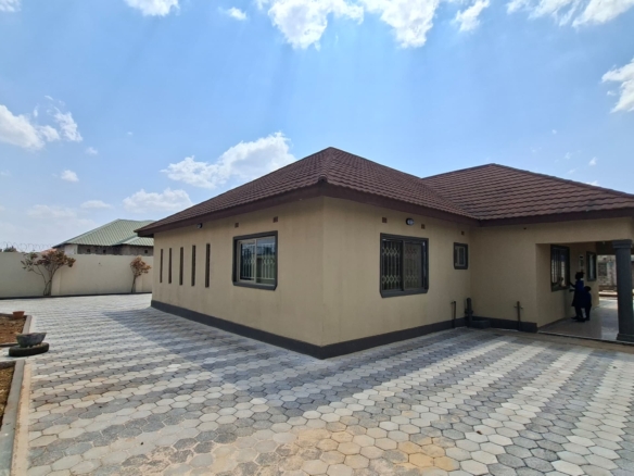 FOR RENT: CHALALA